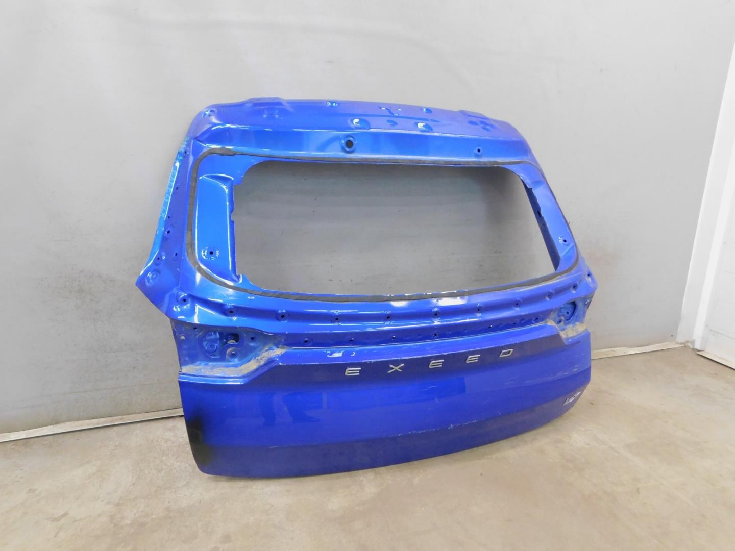 Дверь багажника