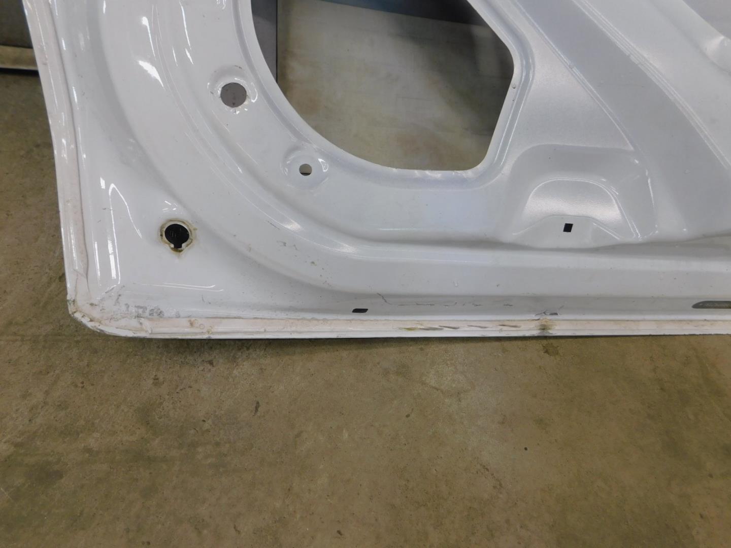 Дверь багажника