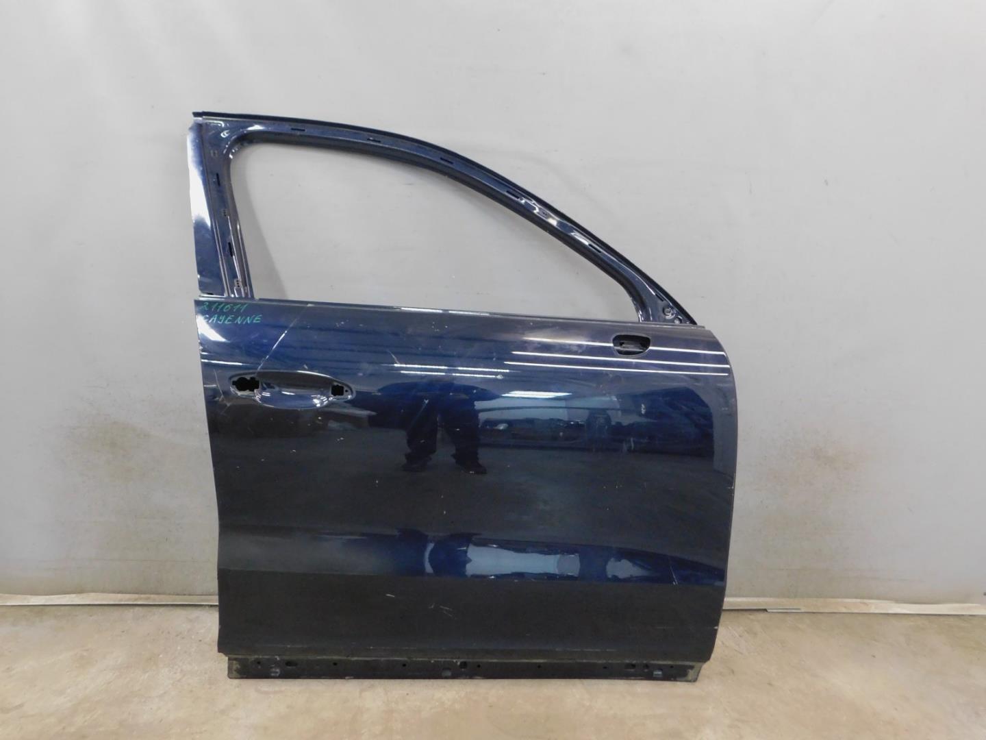 Дверь передняя правая