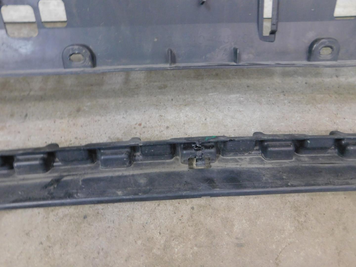 Бампер передний