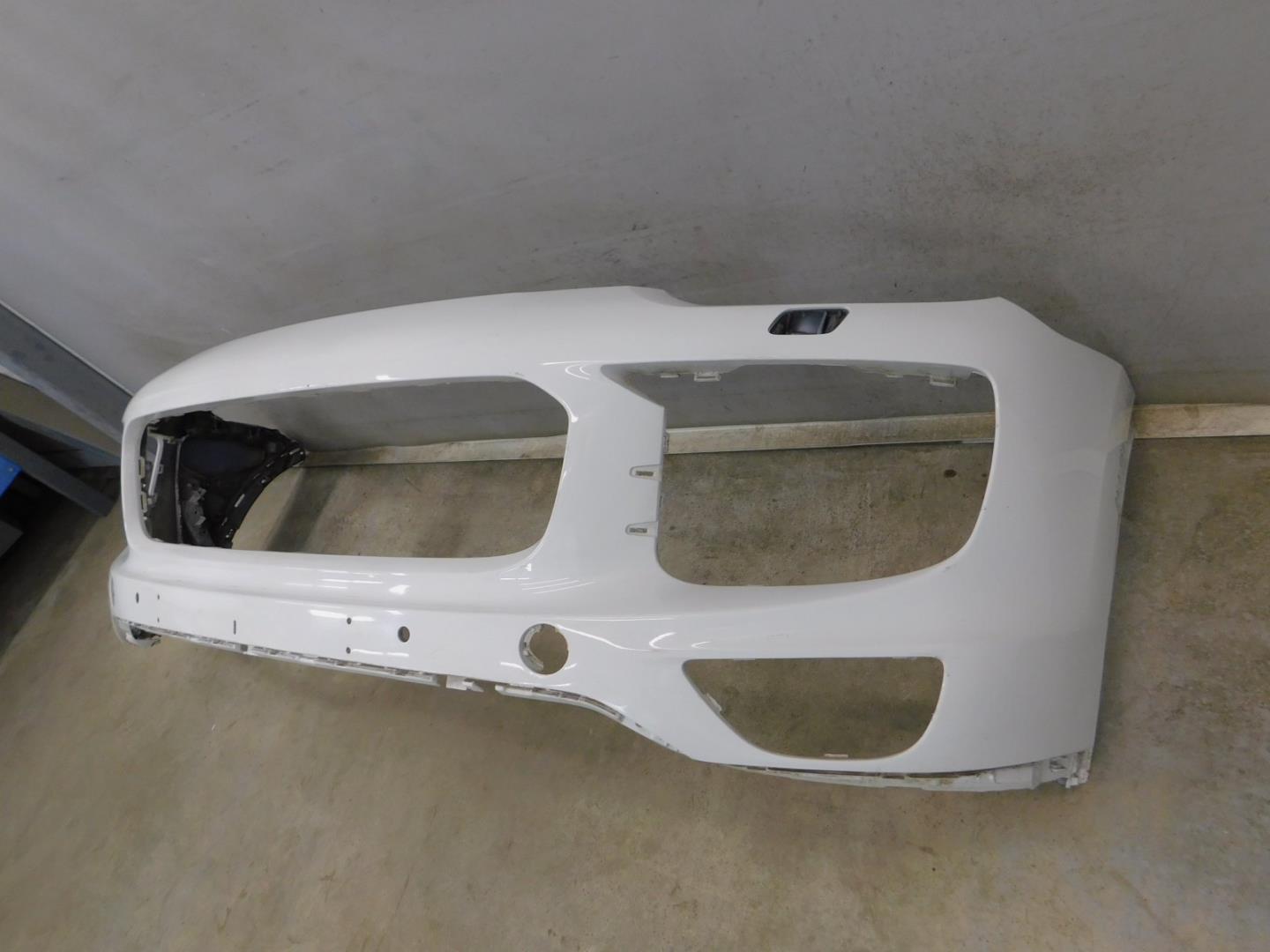 Бампер передний