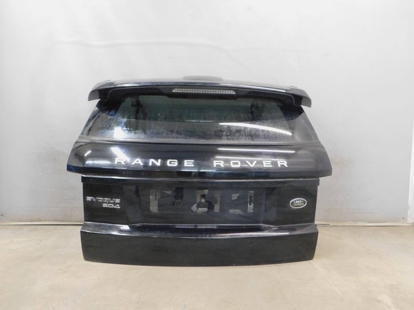 Дверь багажника