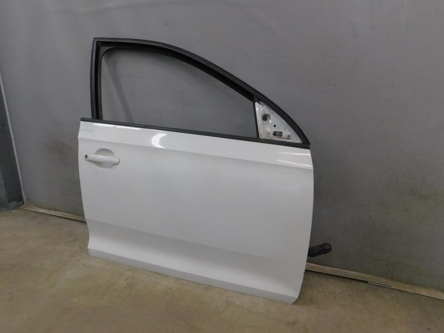 Дверь передняя правая