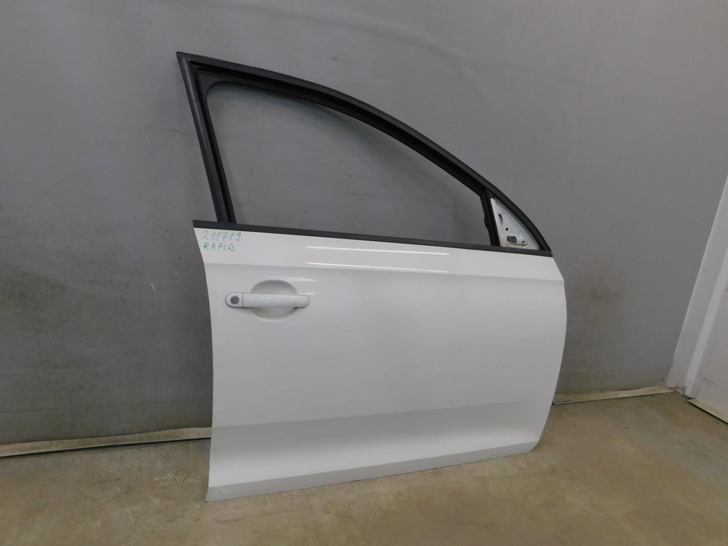 Дверь передняя правая