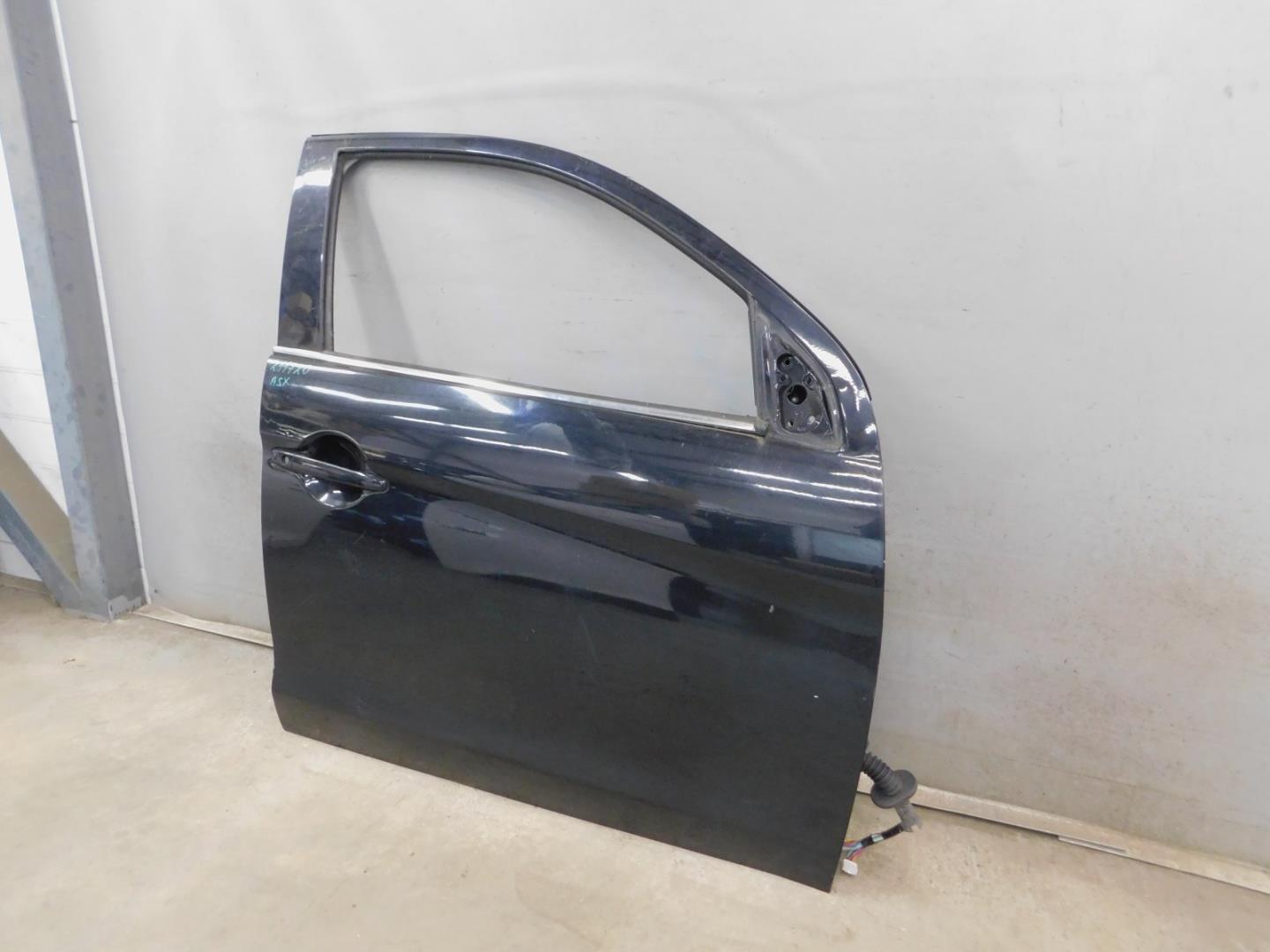 Дверь передняя правая