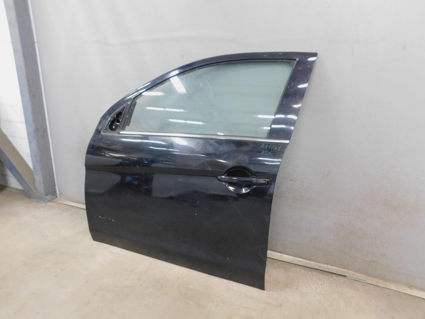 Дверь передняя левая