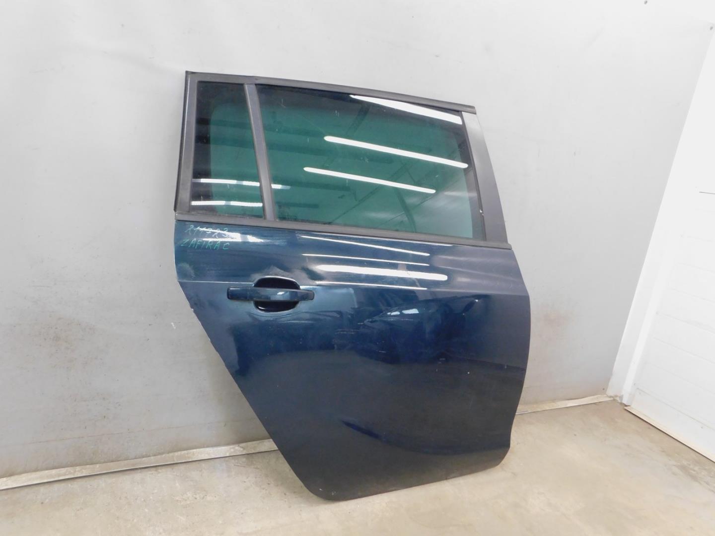 Дверь задняя правая