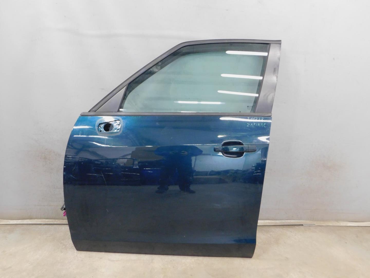 Дверь передняя левая