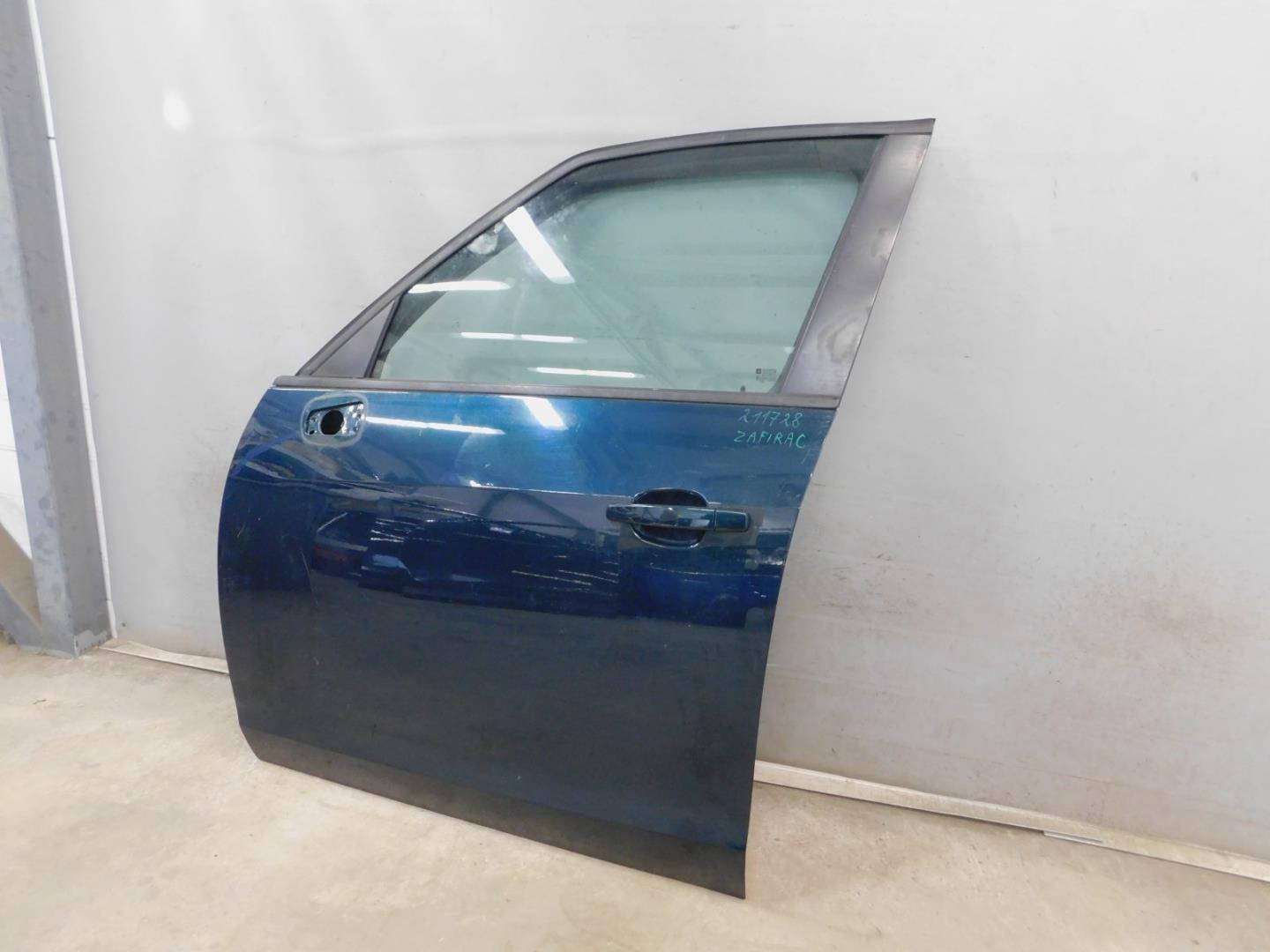 Дверь передняя левая