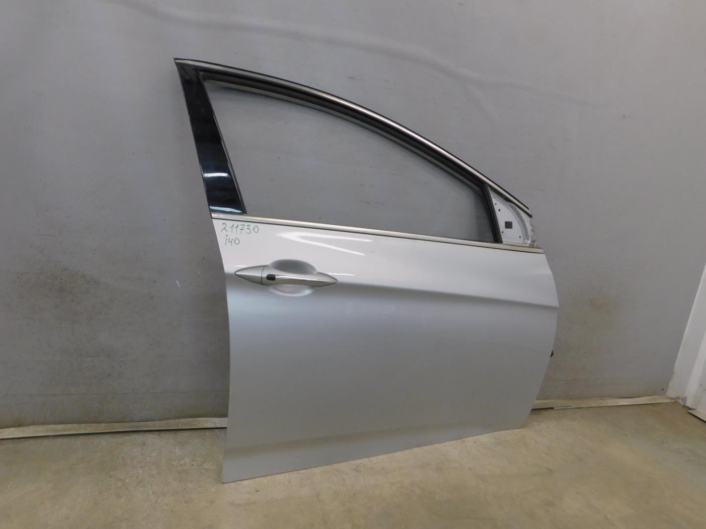 Дверь передняя правая