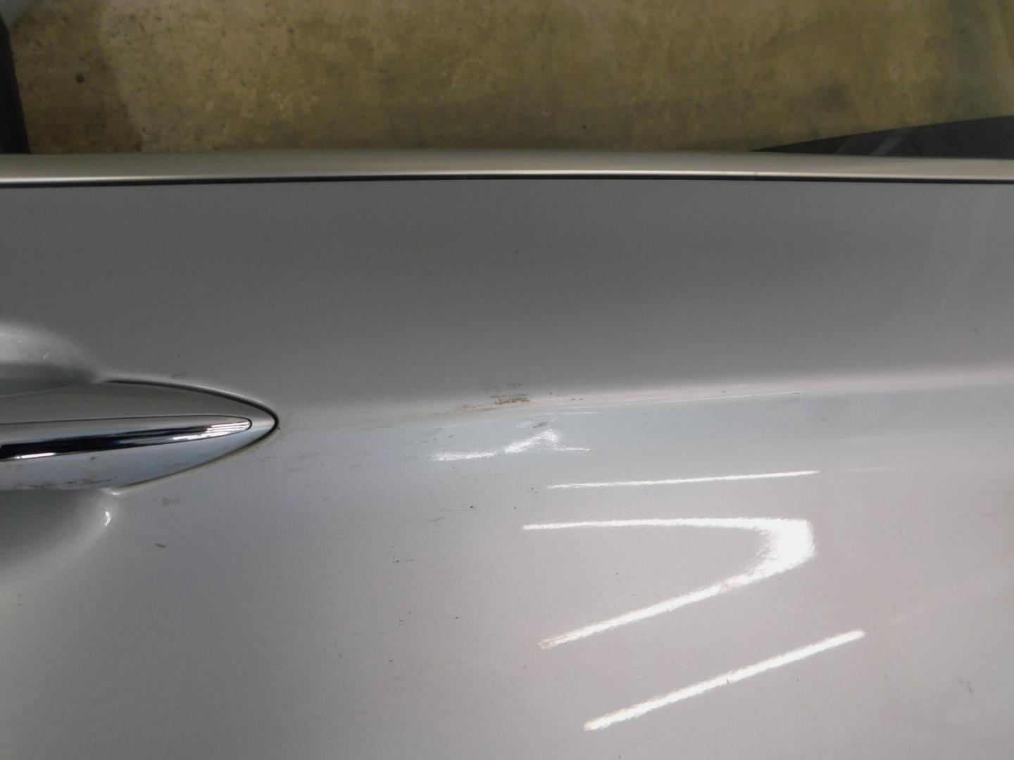 Дверь задняя правая