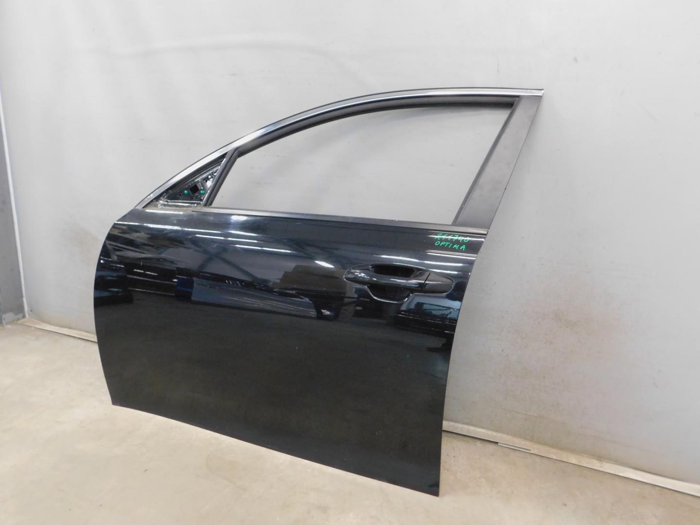 Дверь передняя левая