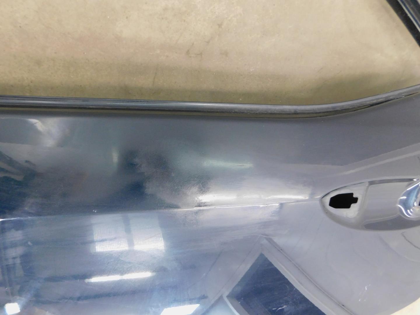 Дверь задняя левая