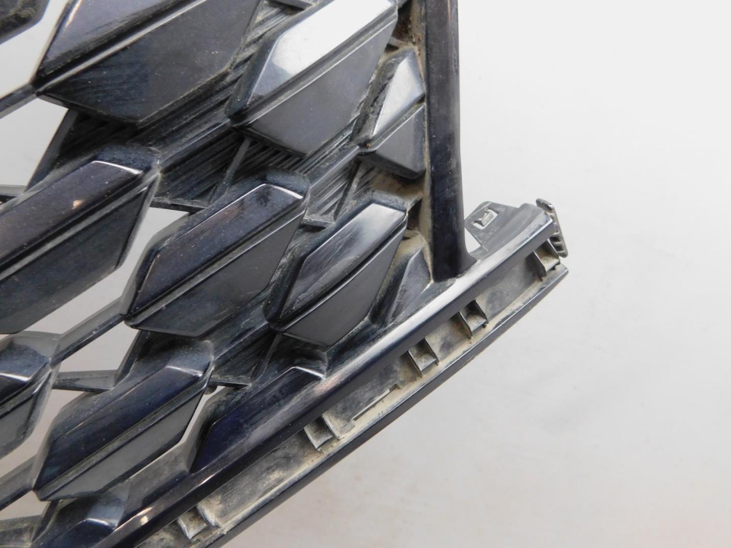 Решетка радиатора