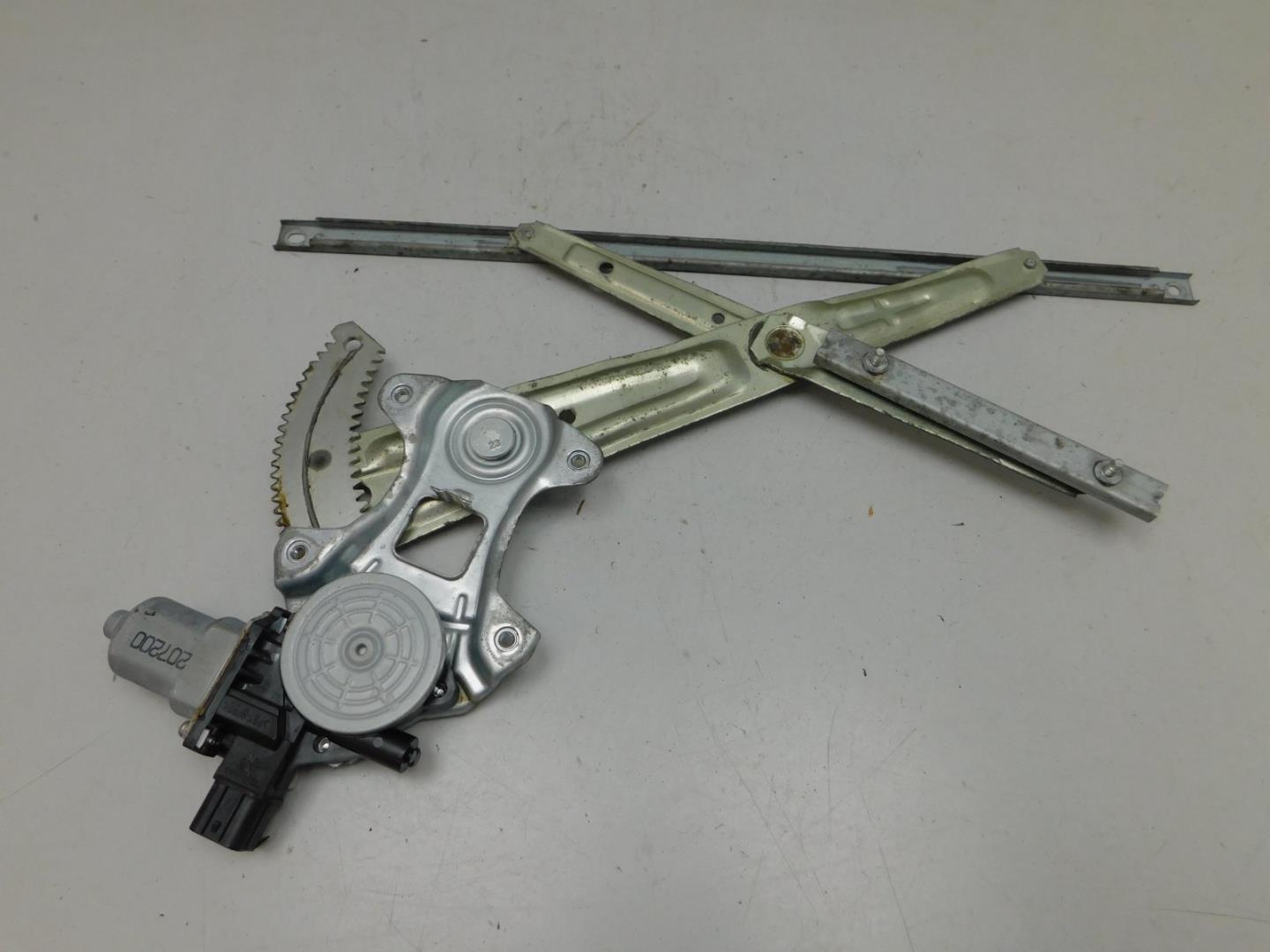 Стеклоподъемник электр. передний