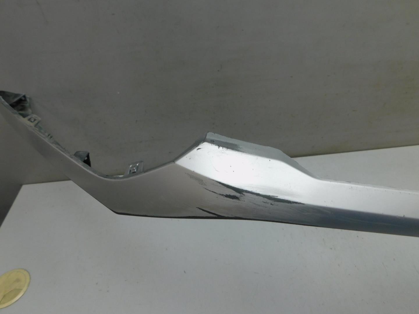 Накладка переднего бампера