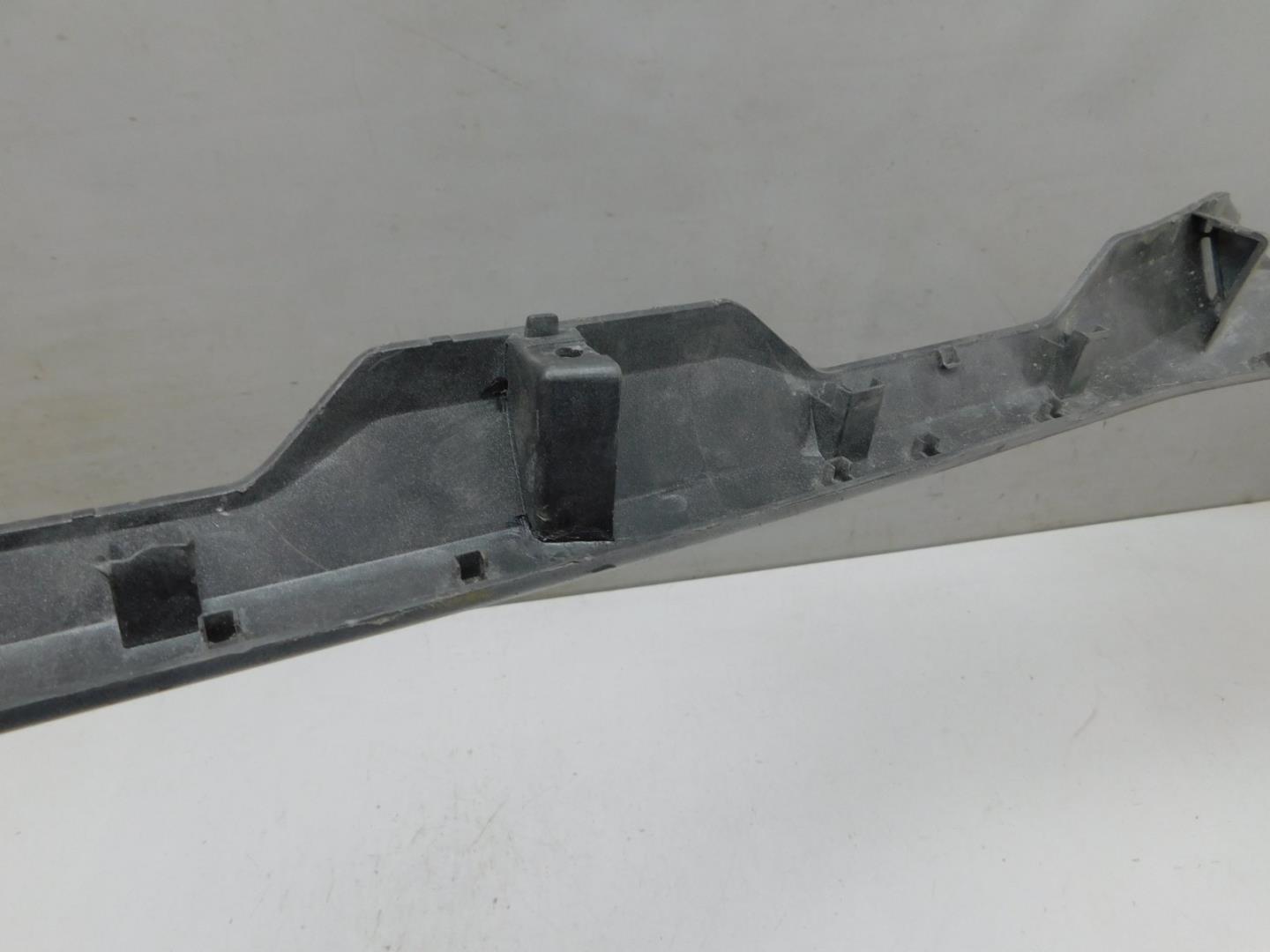 Накладка переднего бампера