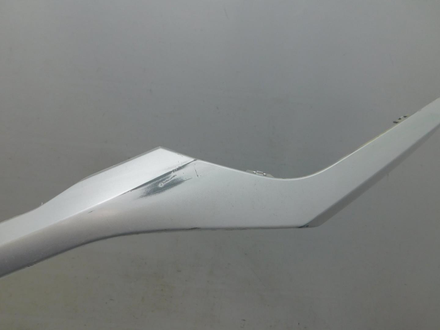 Накладка переднего бампера