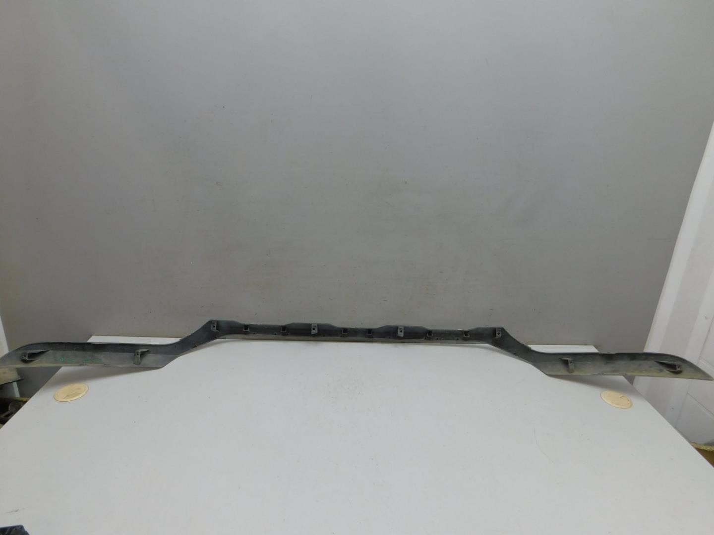 Накладка переднего бампера