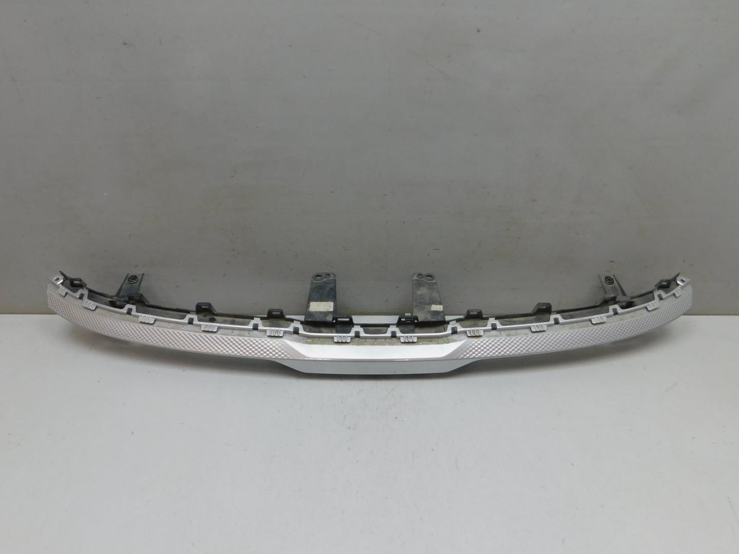 Накладка на решетку радиатора