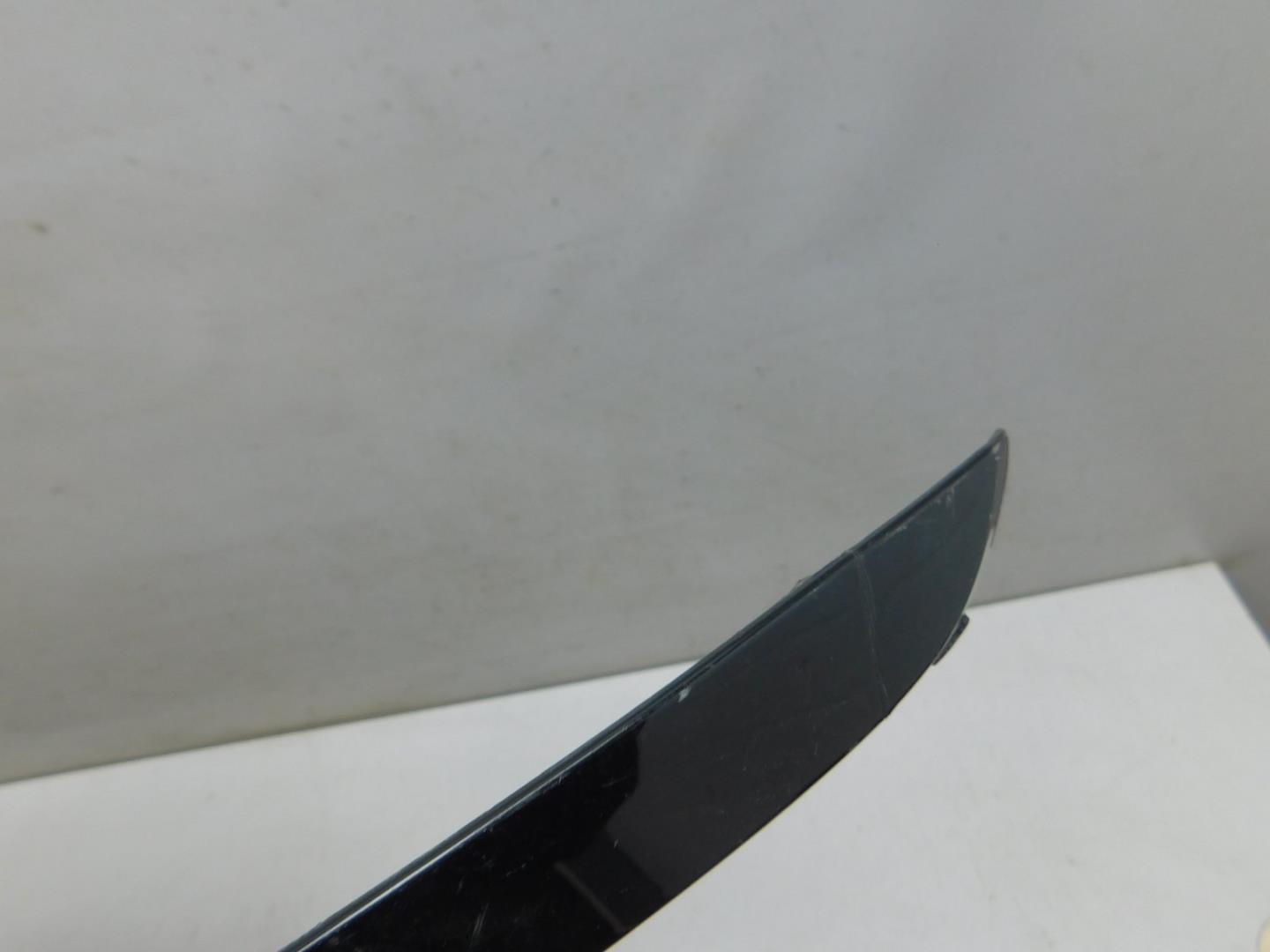 Решетка в бампер центральная