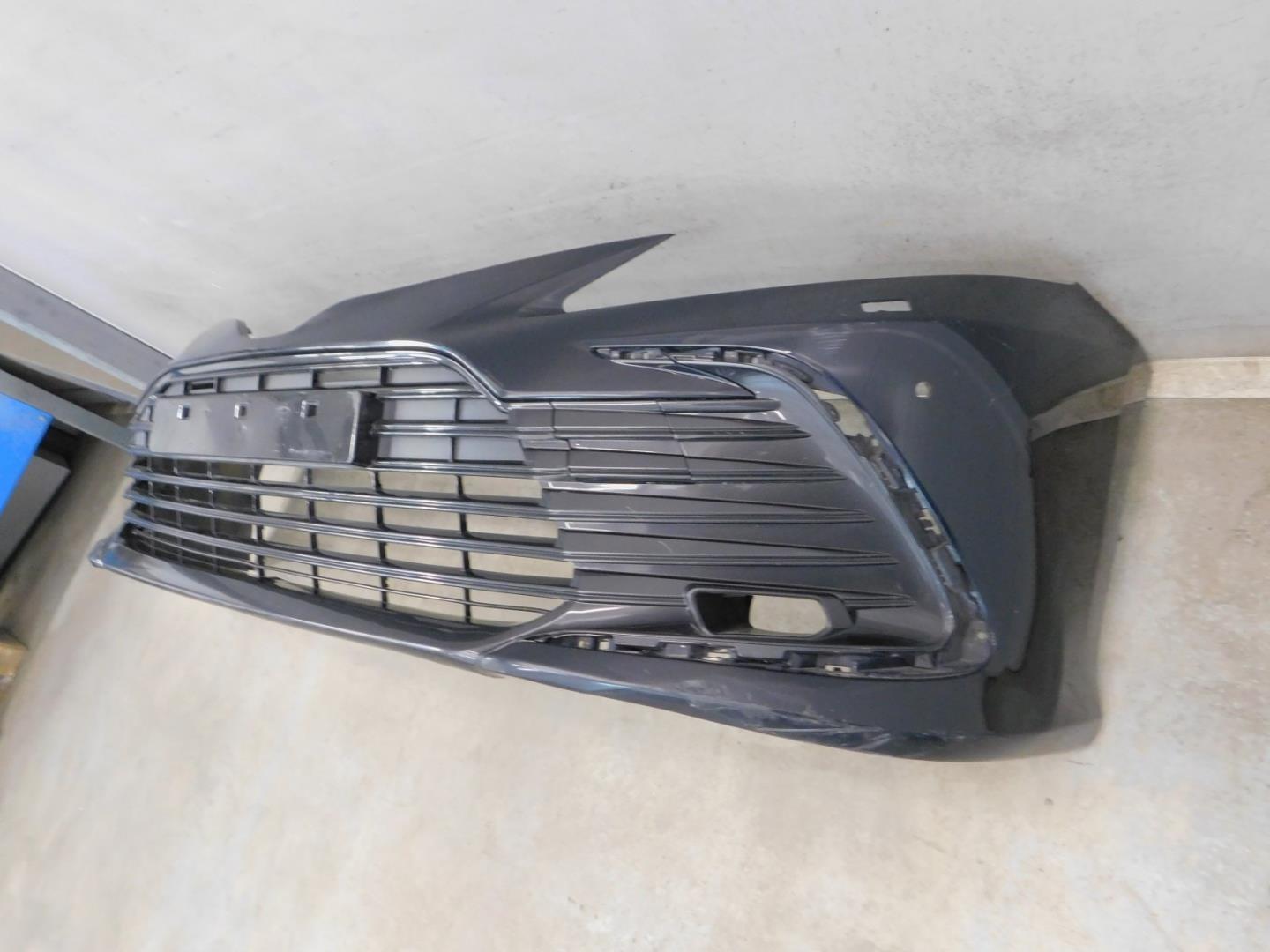 Бампер передний