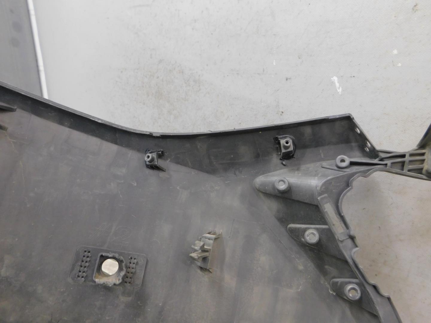 Бампер передний