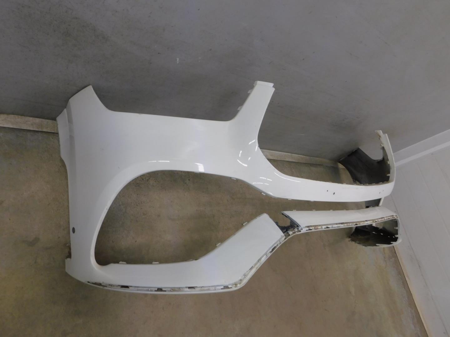 Бампер передний