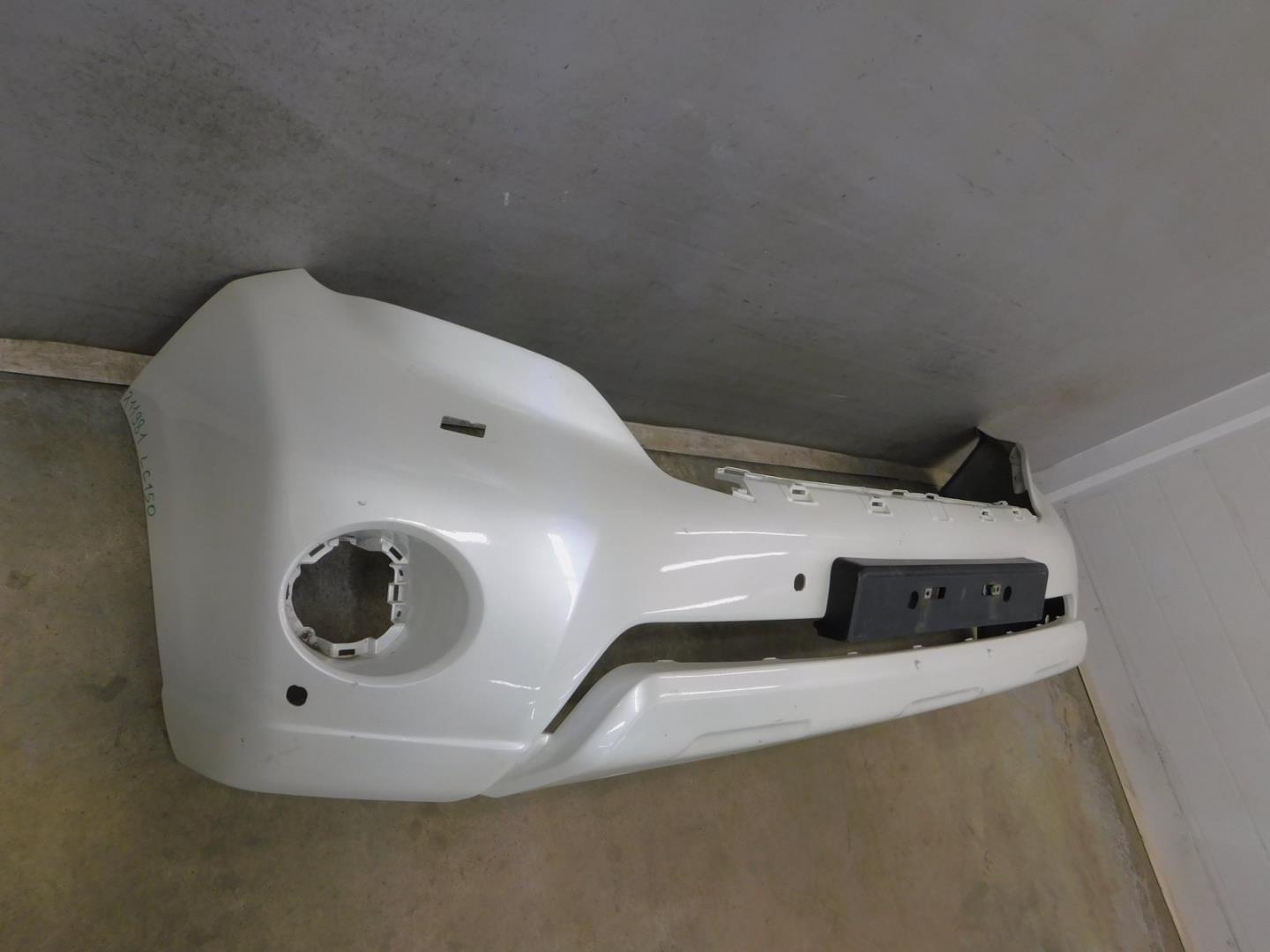 Бампер передний