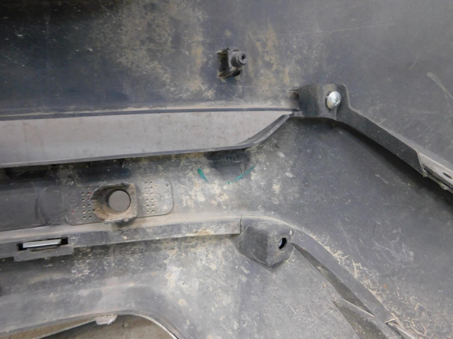 Бампер задний