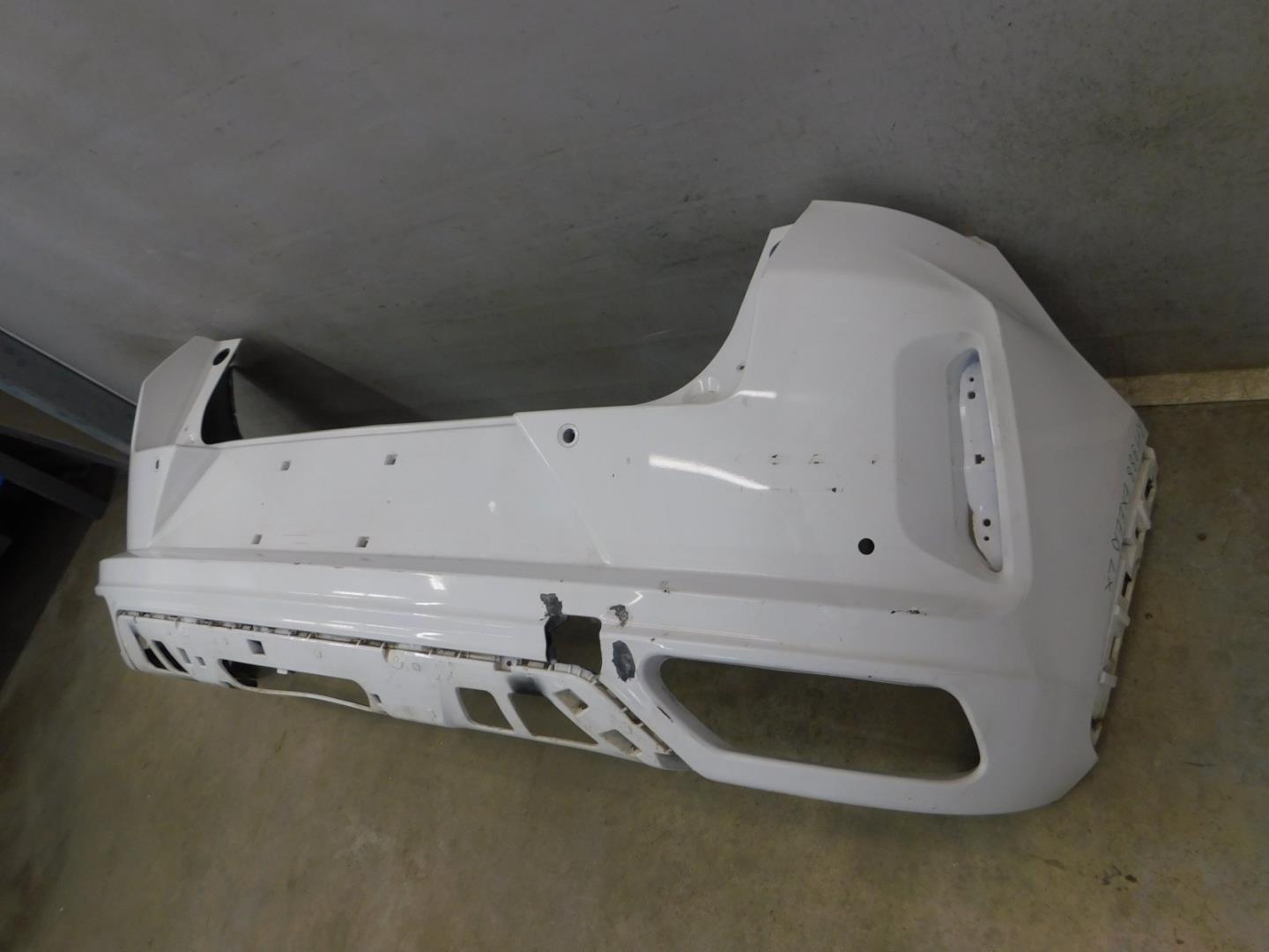 Бампер задний