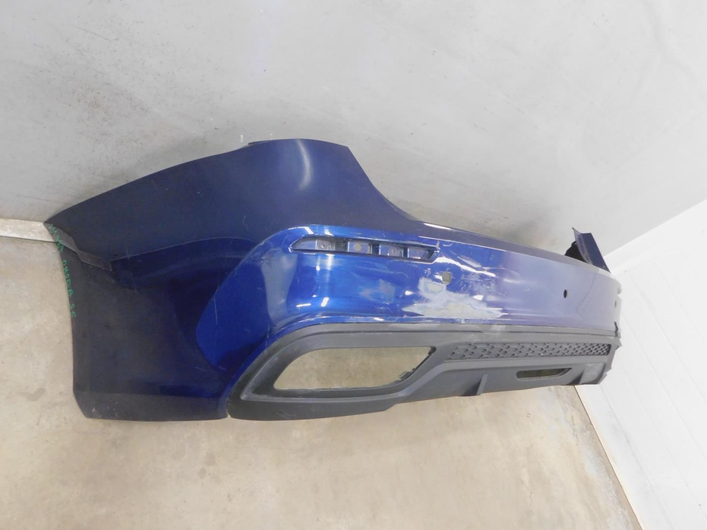 Бампер задний