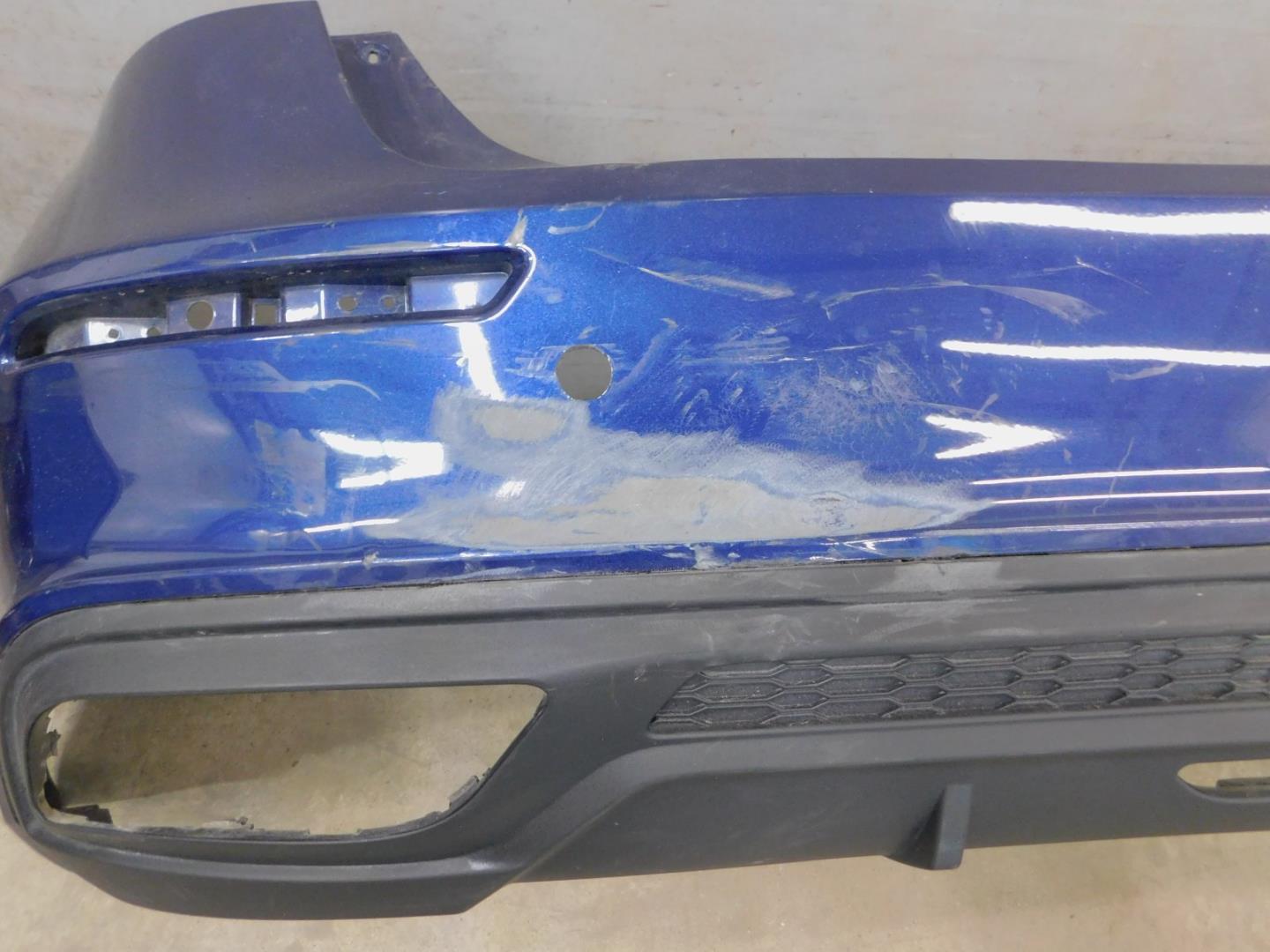 Бампер задний