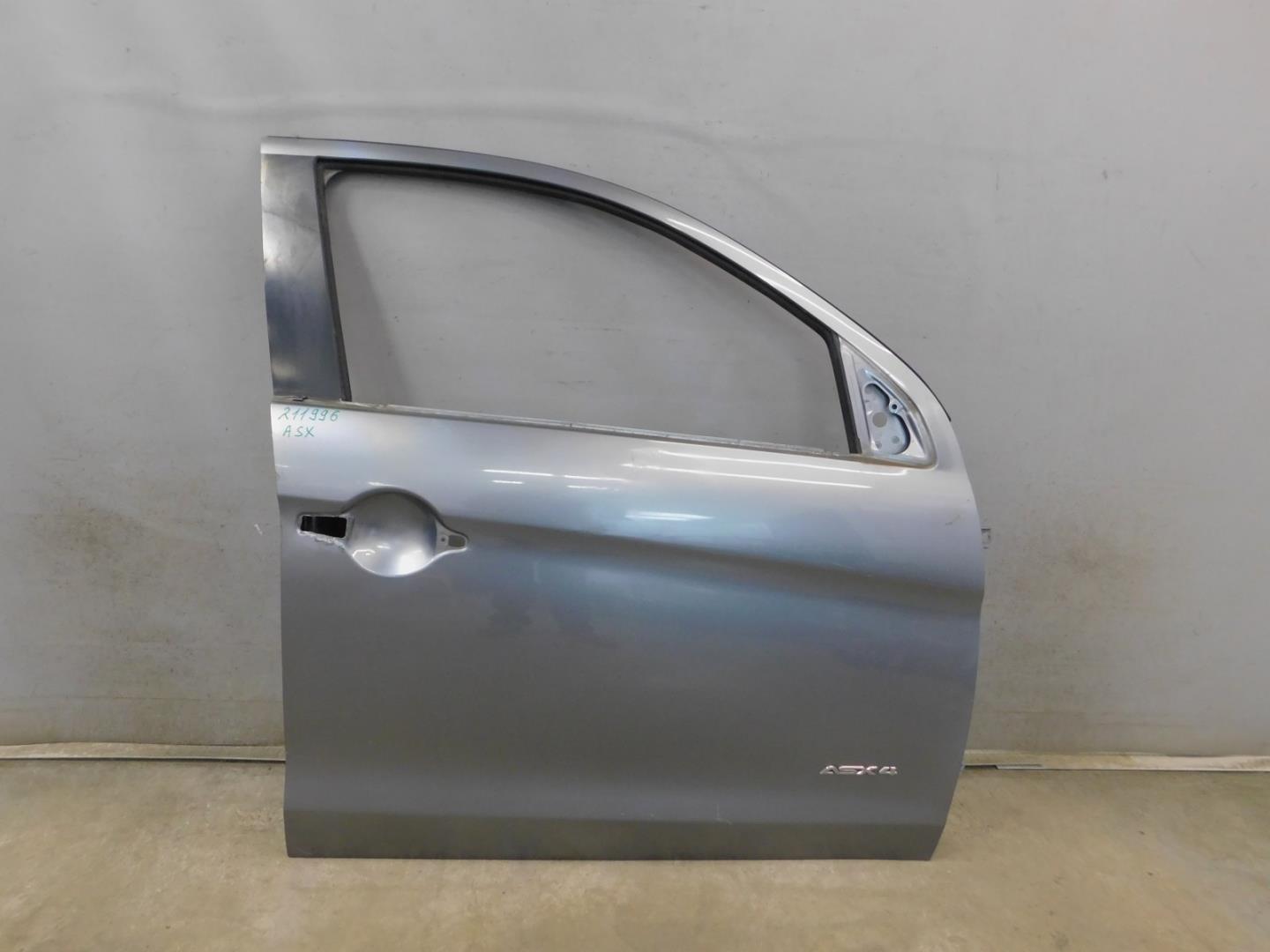 Дверь передняя правая