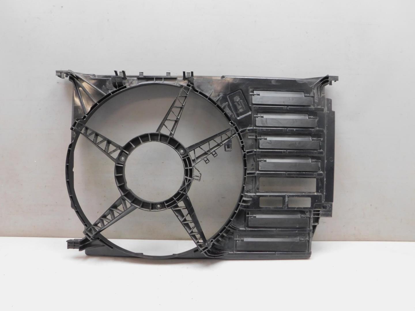 Диффузор вентилятора