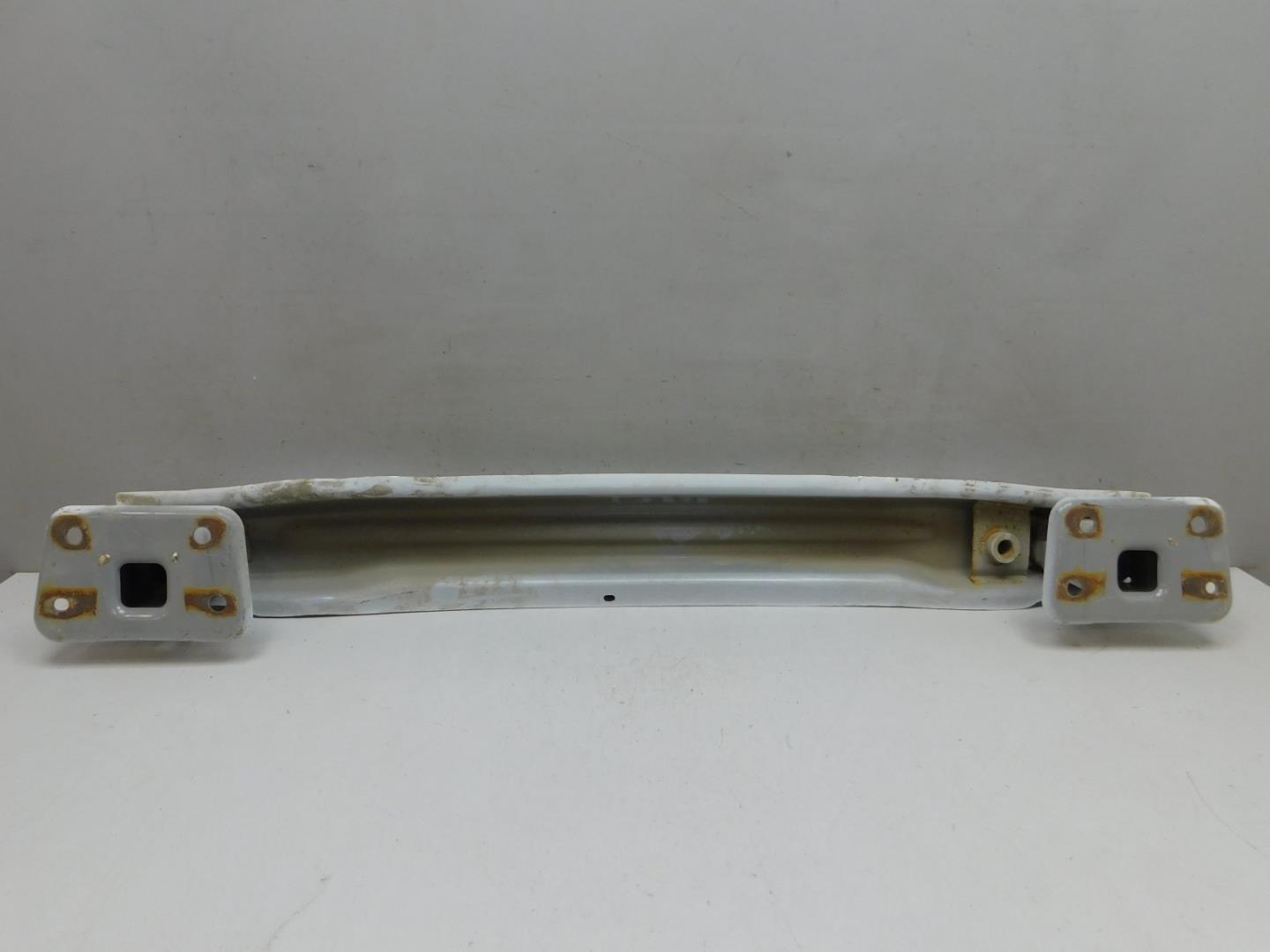 Усилитель заднего бампера