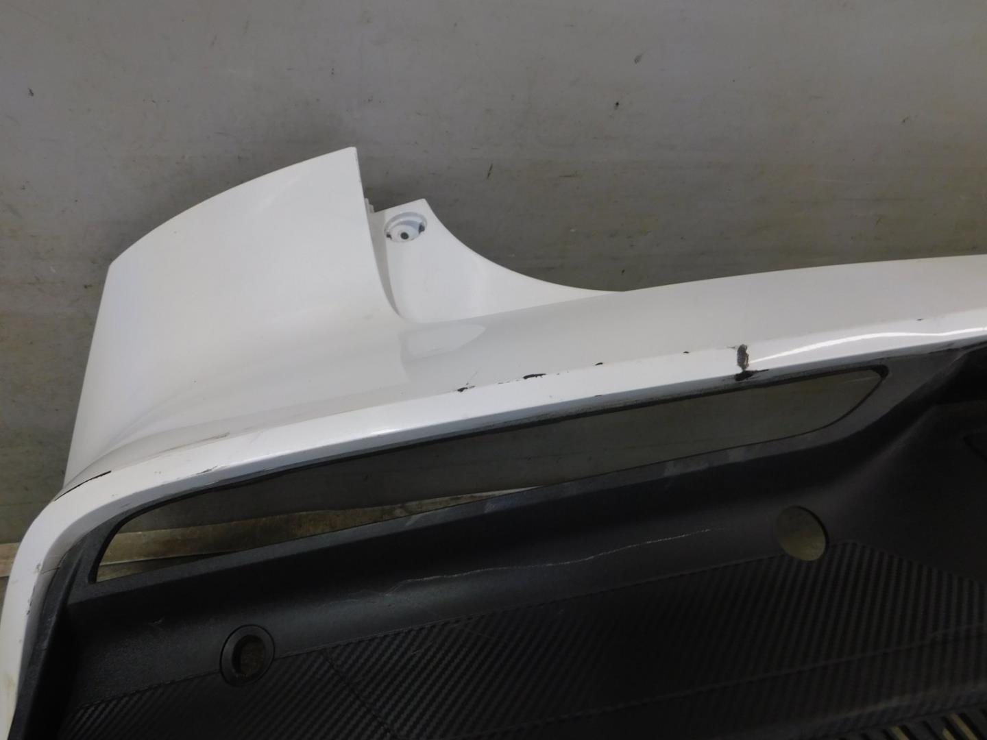 Бампер задний