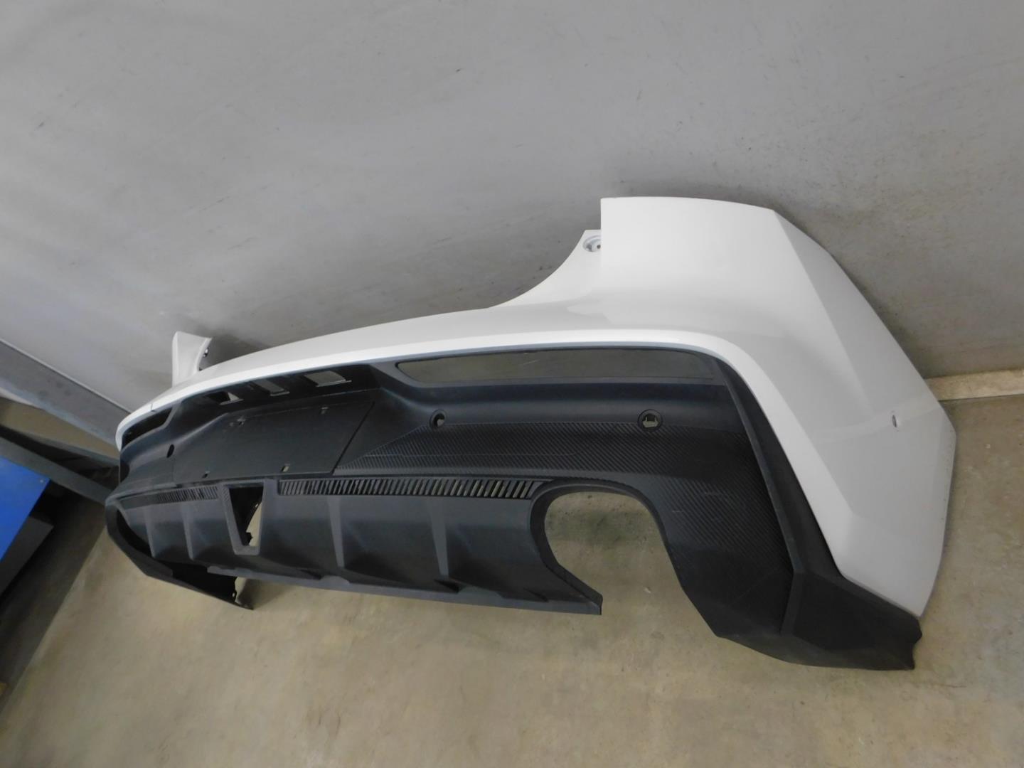 Бампер задний