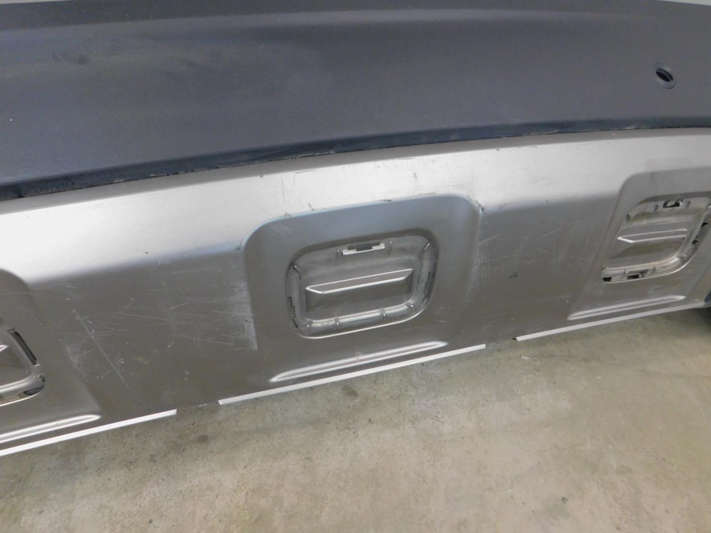 Бампер задний