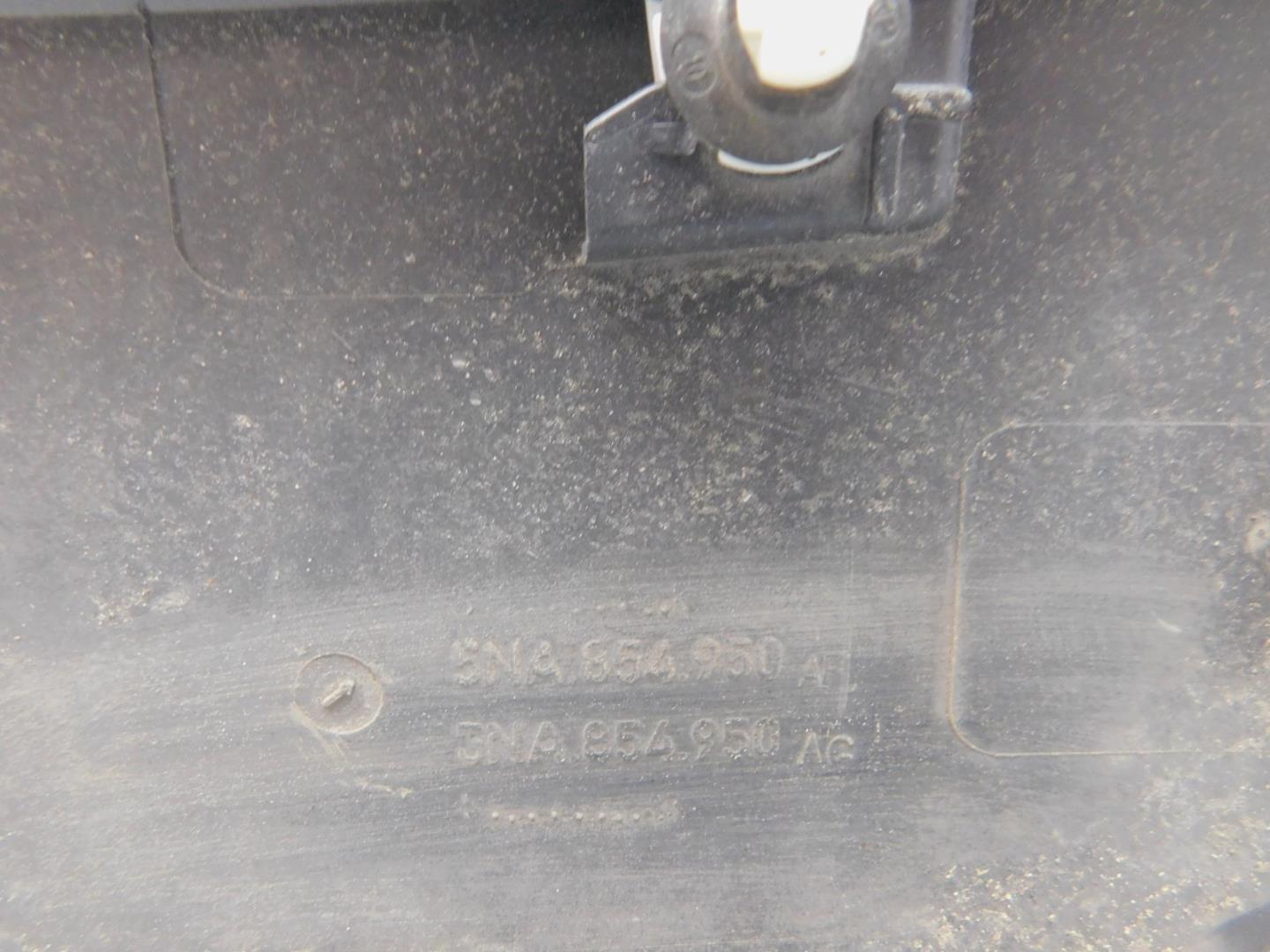 Накладка двери задней правой