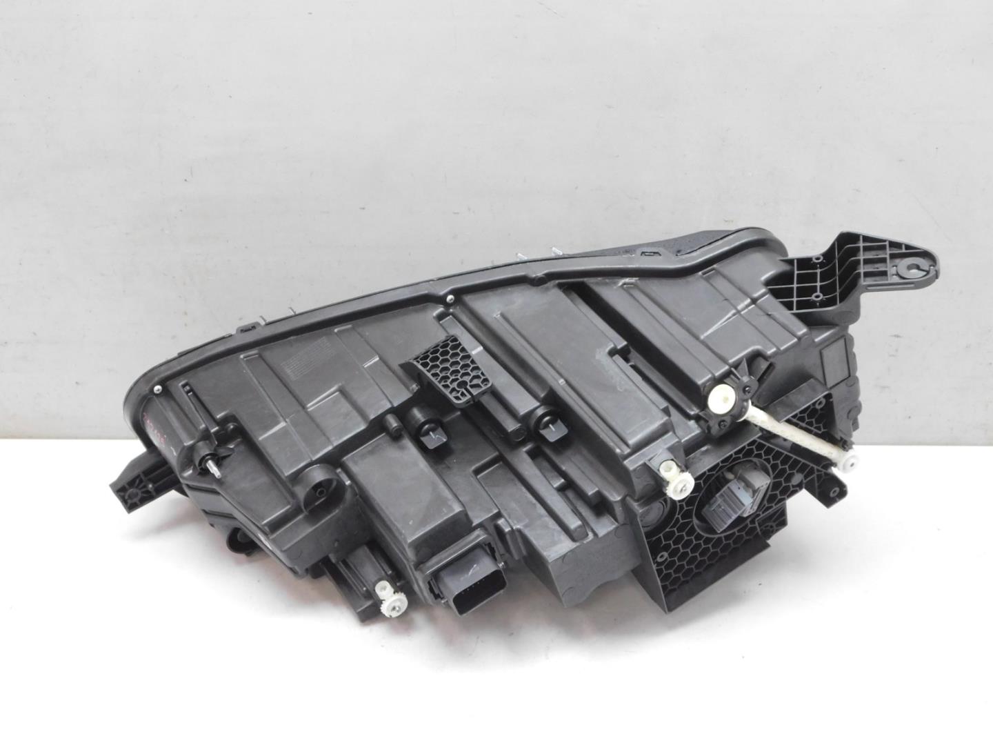 Фара правая для 001 2021>