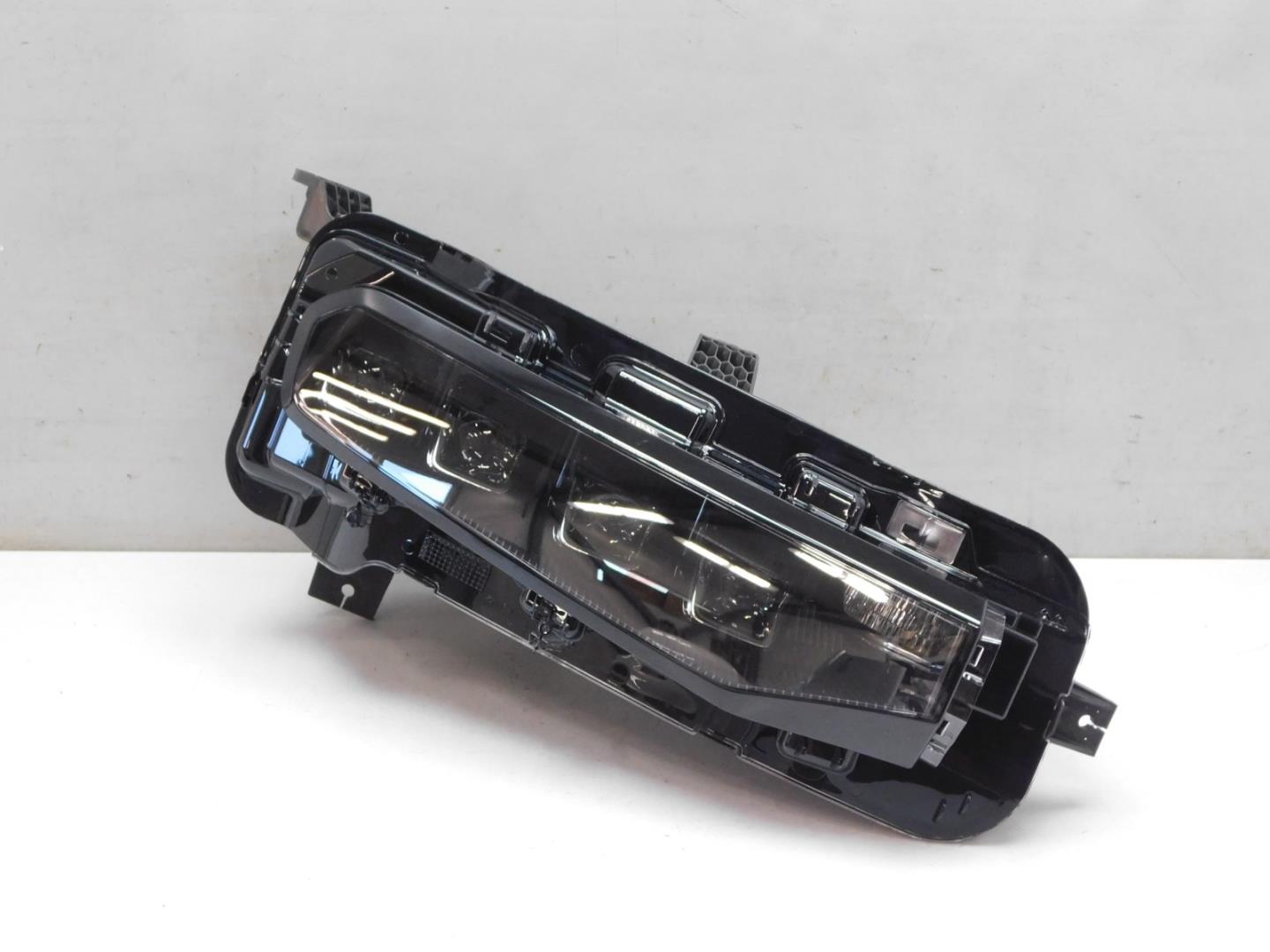 Фара правая для 001 2021>