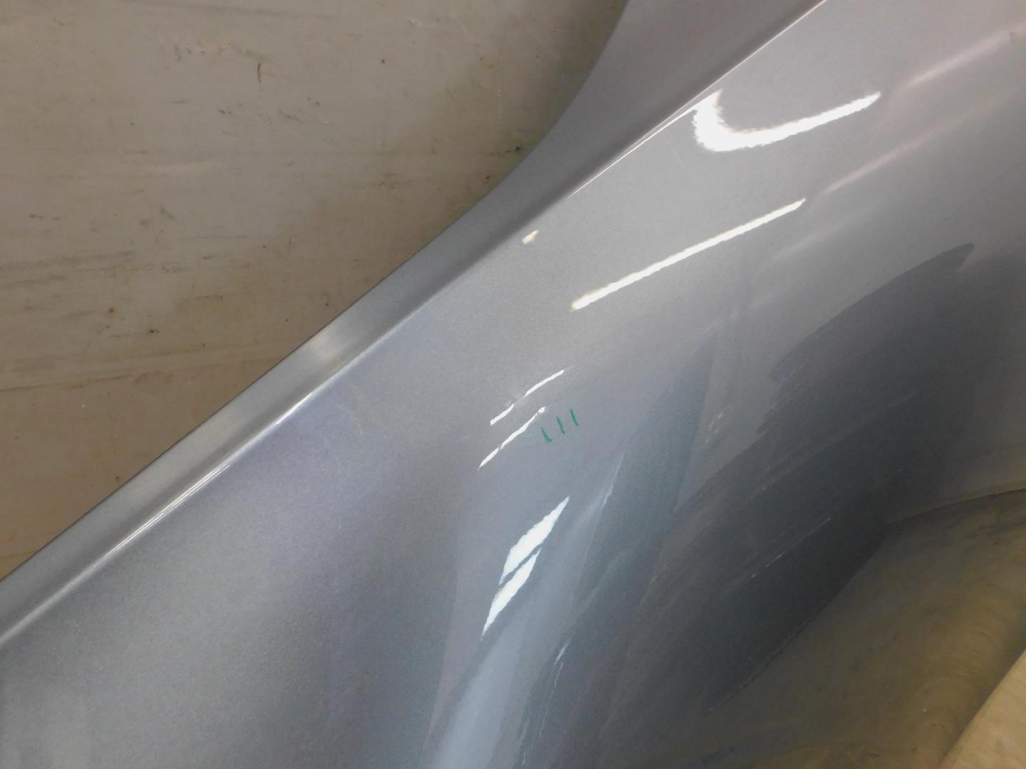 Крыло переднее левое