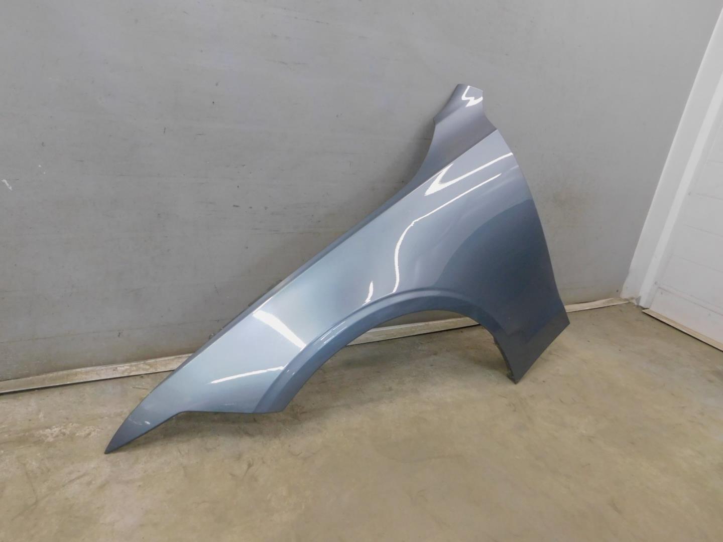 Крыло переднее левое