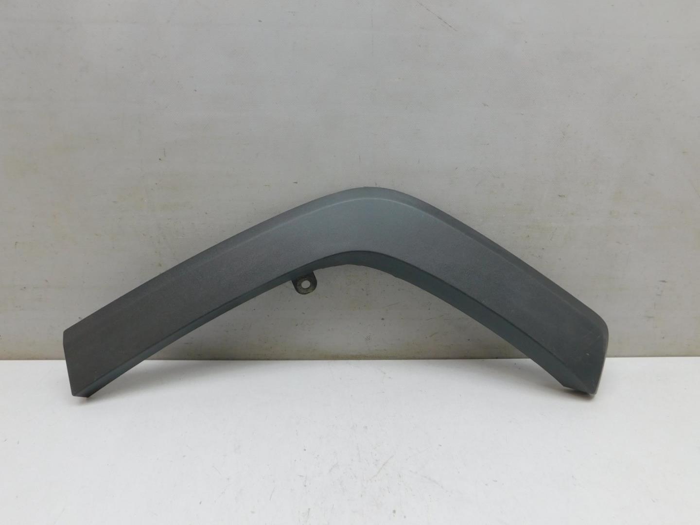 Накладка заднего крыла левого