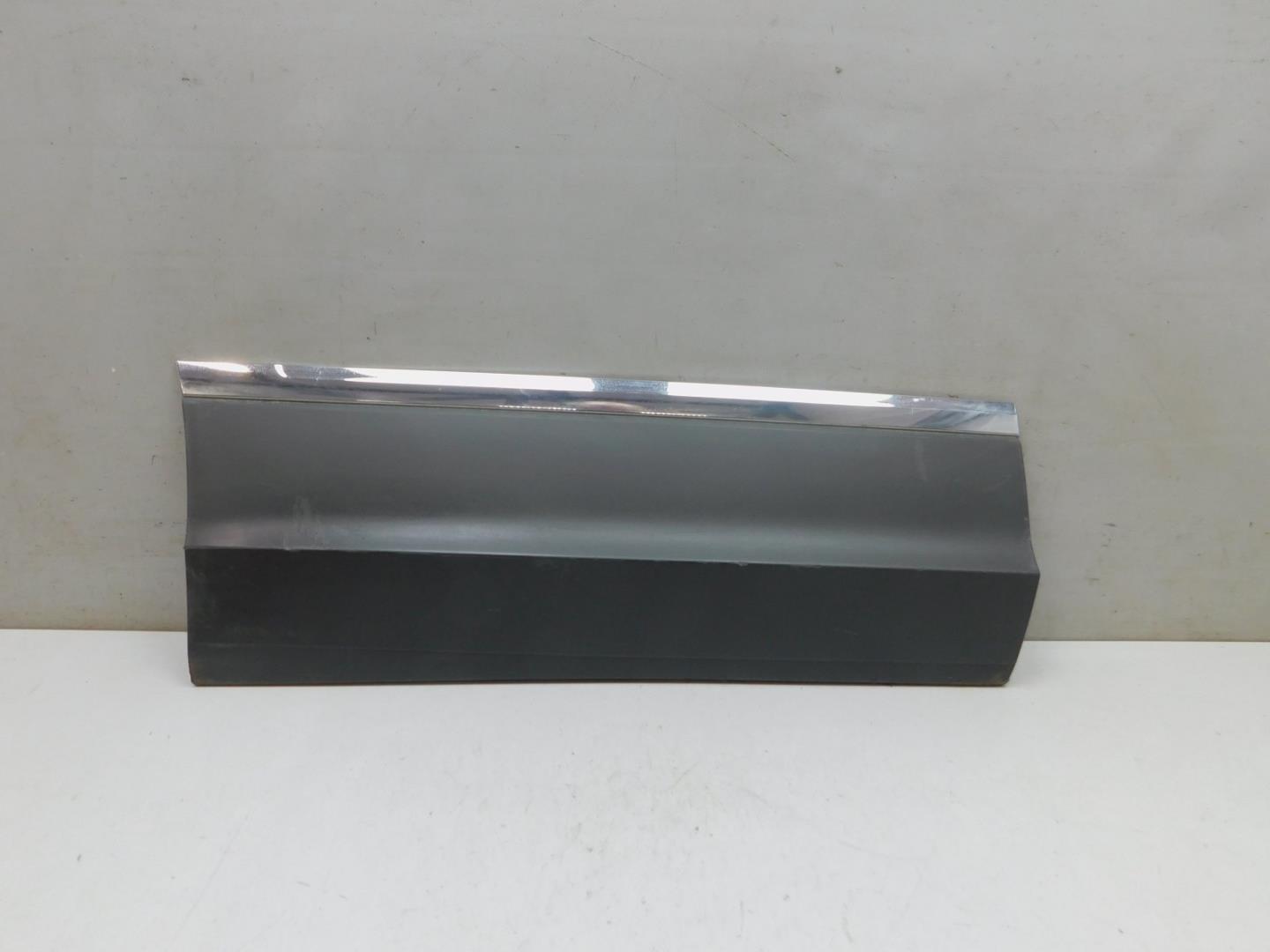 Накладка двери задней правой