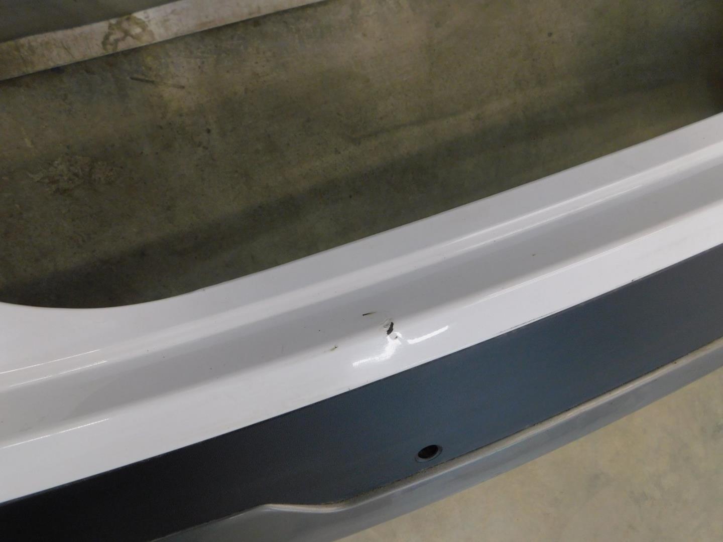 Бампер задний