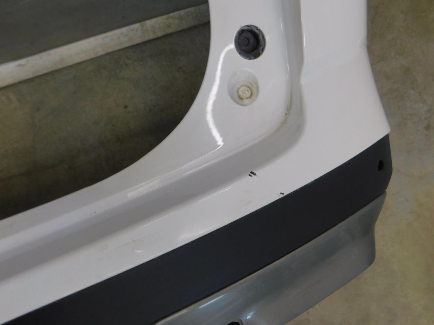 Бампер задний