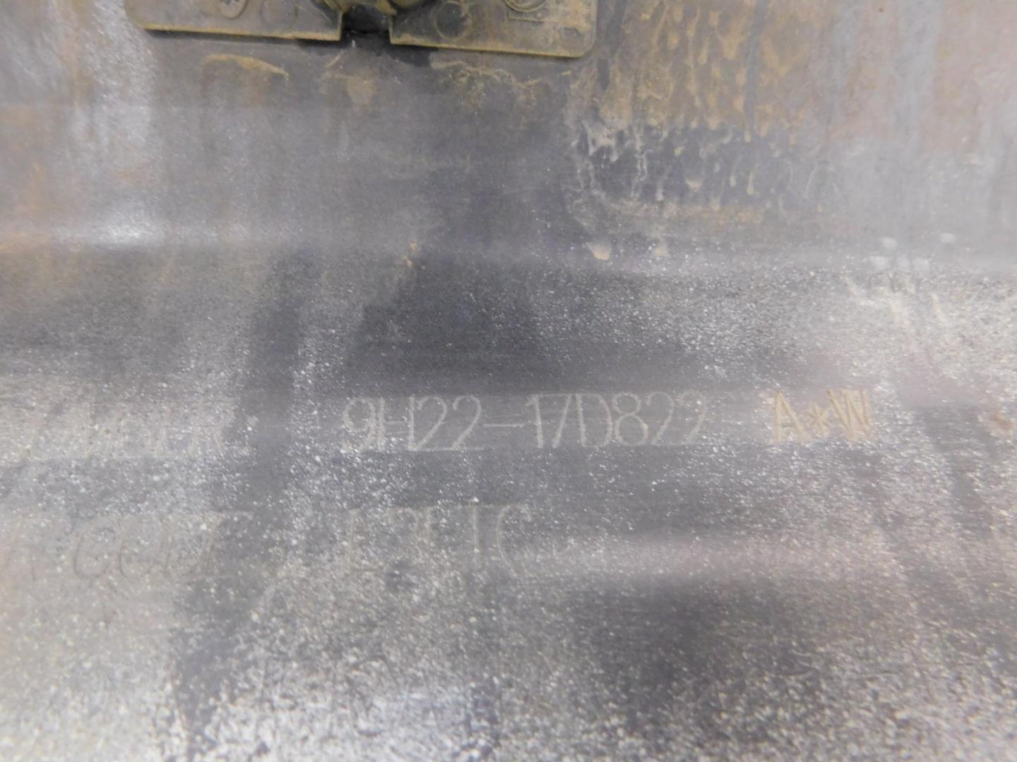 Бампер задний