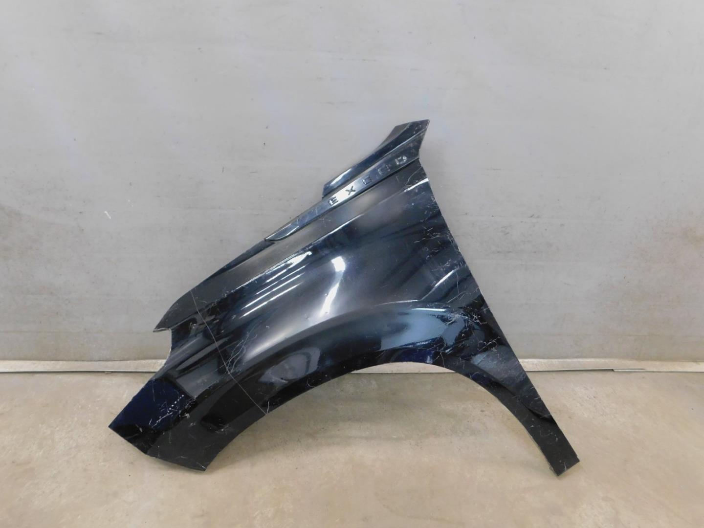 Крыло переднее левое